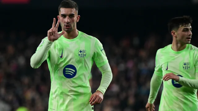 بيدري يكشف عن أكثر لاعب مجتهد في برشلونة!