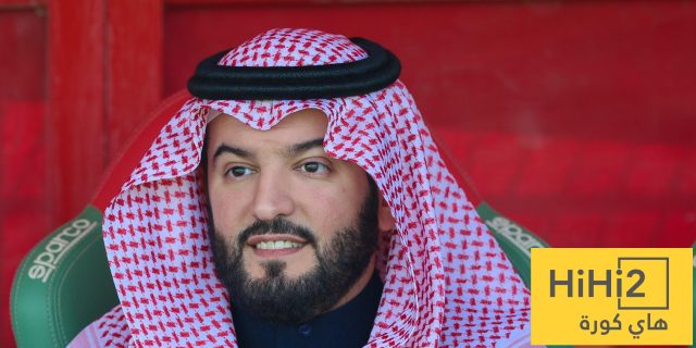 بن نافل يُلمح للرحيل عن الهلال!