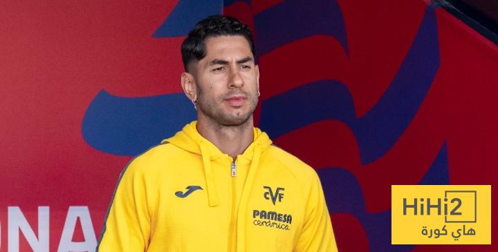 فياريال يصل ملعب برشلونة قبل مواجهة الفريقين