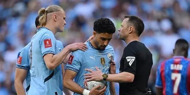 سبب تسديد مرموش ركلة جزاء نهائي الكأس بدلاً من هالاند!