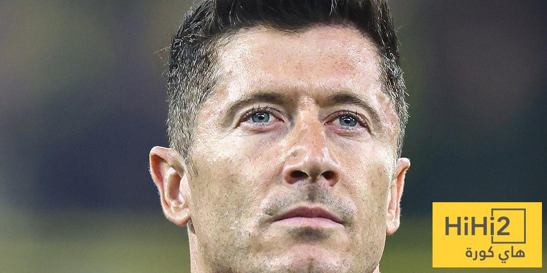 موقف برشلونة من ضم بديل ليفاندوفسكي