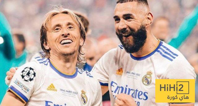 بنزيما يوجه رسالة مؤثرة لـ موردريتش