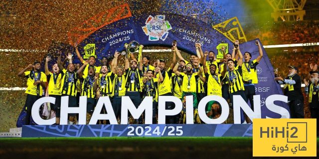 كيف احتفل الاتحاد بكأس دوري روشن أمام الجماهير؟