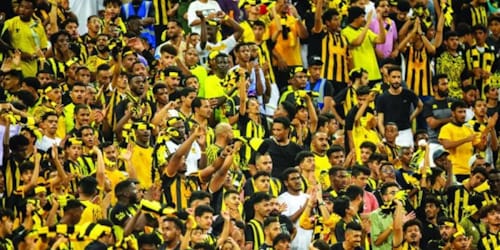 فيديو: قبل النهائي.. مشجع القادسية يعلن انتمائه للاتحاد!