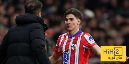 أول تعليق من سيميوني على اهتمام برشلونة بـ الفاريز