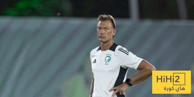 رينارد يحدد رباعي دفاع الأخضر أمام أستراليا