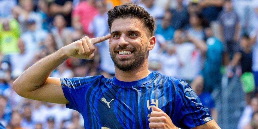 شاهد أهداف الشوط الأول من مباراة الريال و الهلال