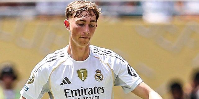 أرقام ديان هويسين في الظهور الأول مع ريال مدريد أمام الهلال