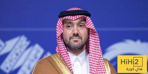 وزير الرياضة يشيد بأداء الهلال بعد التعادل مع ريال مدريد