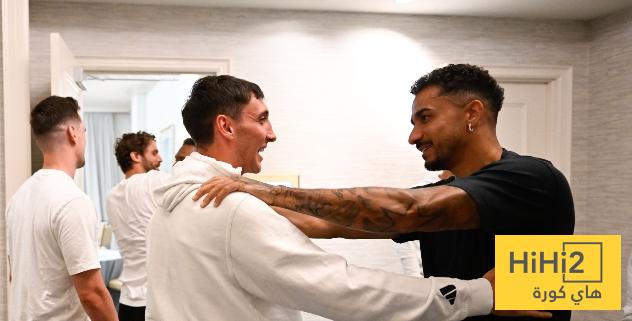 يوفنتوس يصل ملعب كامبنج قبل مواجهة مانشستر سيتي