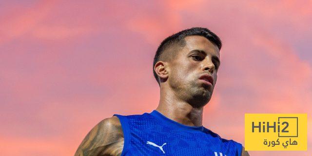 الهلال يتفوق فنيًا على باتشوكا… ولكن