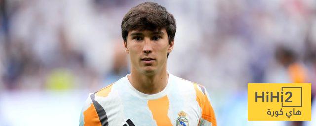 نجم ريال مدريد السابق يشيد بغونزالو غارسيا