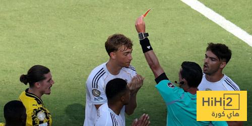 انقسام بين الجمهور بسبب طرد هويسين ضد دورتموند