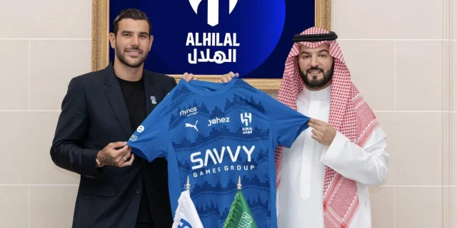 مكالمة غيّرت كل شيء.. ماذا دار بين ثيو هيرنانديز وكانسيلو قبل خطوة الهلال؟