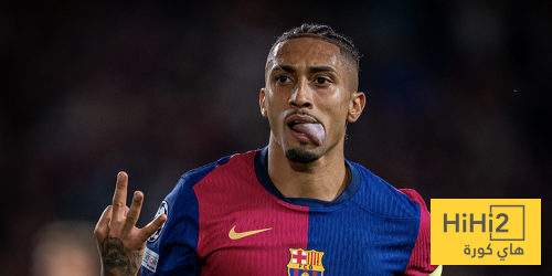 رافينيا.. قائد برشلونة داخل وخارج الملعب