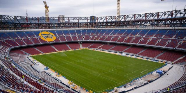 برشلونة يفكر في العودة لملعب “مونتجويك” حتى يناير