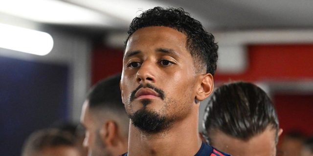 أرسنال يتحرك لإبعاد ساليبا عن ريال مدريد