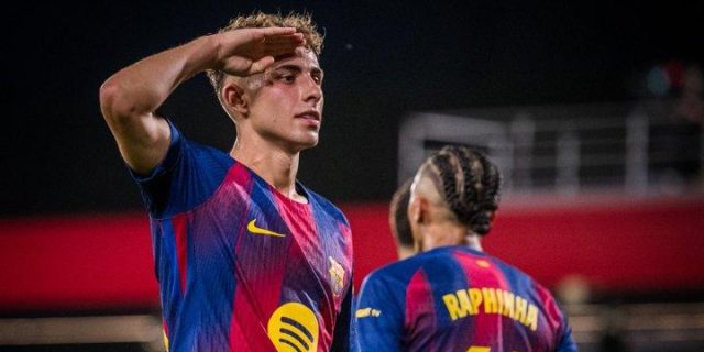 برشلونة يضيف الهدف الثاني في شباك كومو