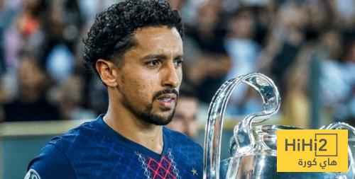 فيديو .. ماركينيوس يعطي لـ زابارني ميداليته الذهبية
