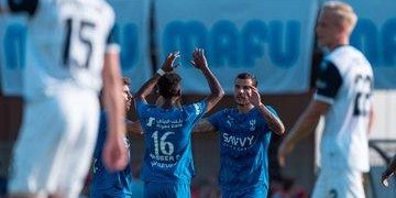 تسديدة هيرنانديز صاروخ يعجز ميندي !