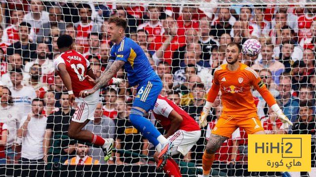 أرسنال يسجل الهدف الأول أمام ليدز أرسنال يسجل الهدف الأول أمام ليدز