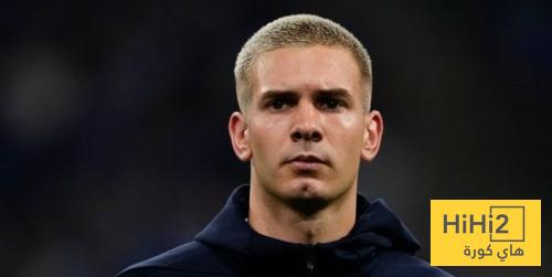 صور.. ماستانتونو يطالب بركلة جزاء والحكم يتجاهل