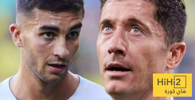 ليفاندوفسكي يهدد فيران توريس