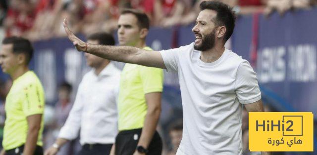 رأي مدرب فالنسيا في جدل ملعب مباراته ضد برشلونة