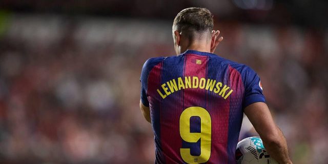 أرقام ليفاندوفسكي قبل مباراته الـ150 مع برشلونة