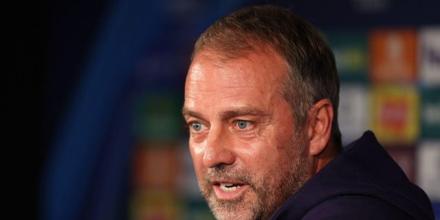 رد هانسي فليك على أسلوب لعب برشلونة أمام نيوكاسل