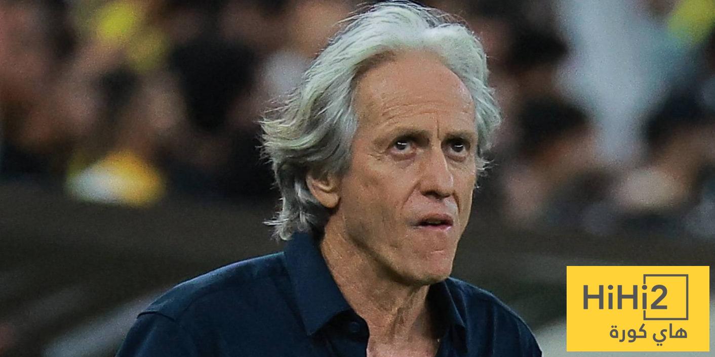 أسرار غرفة الملابس.. حديث خيسوس بين شوطي الكلاسيكو للاعبي النصر