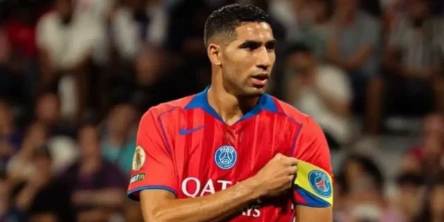حكيمي قائدا لباريس سان جيرمان أمام برشلونة