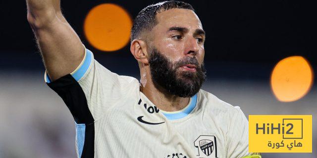 هل انتهى زمن بنزيما الذهبي في الاتحاد؟