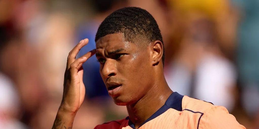 برشلونة متفاجئ من سعر راشفورد