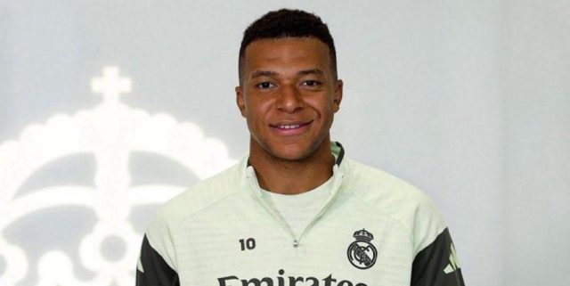 مبابي لاعب الشهر في ريال مدريد