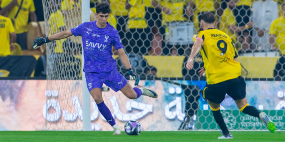 إحصائيات الشوط الأول بين الاتحاد والهلال
