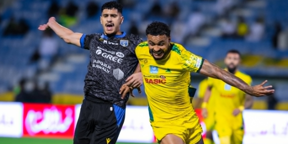 الخليج يسجل الهدف الرابع ضد الاتحاد