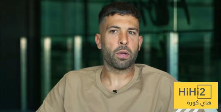 ألبا يكشف عن رأيه في هانسي فليك و كواليس حديثه مع لاعبي برشلونة