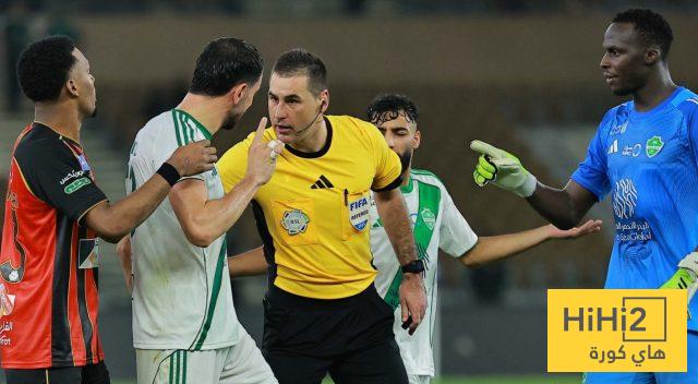 خبير تحكيمي يحسم الجدل حول ركلة جزاء الأهلي أمام الرياض !