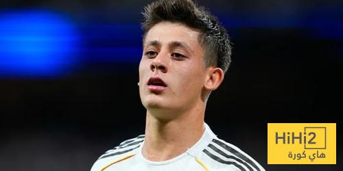 صورة.. لحظة التواء كاحل غولر في مباراة فالنسيا