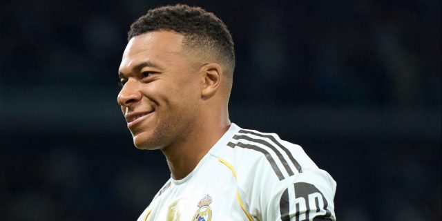 مبابي يتخطى هنري في رقم تاريخي