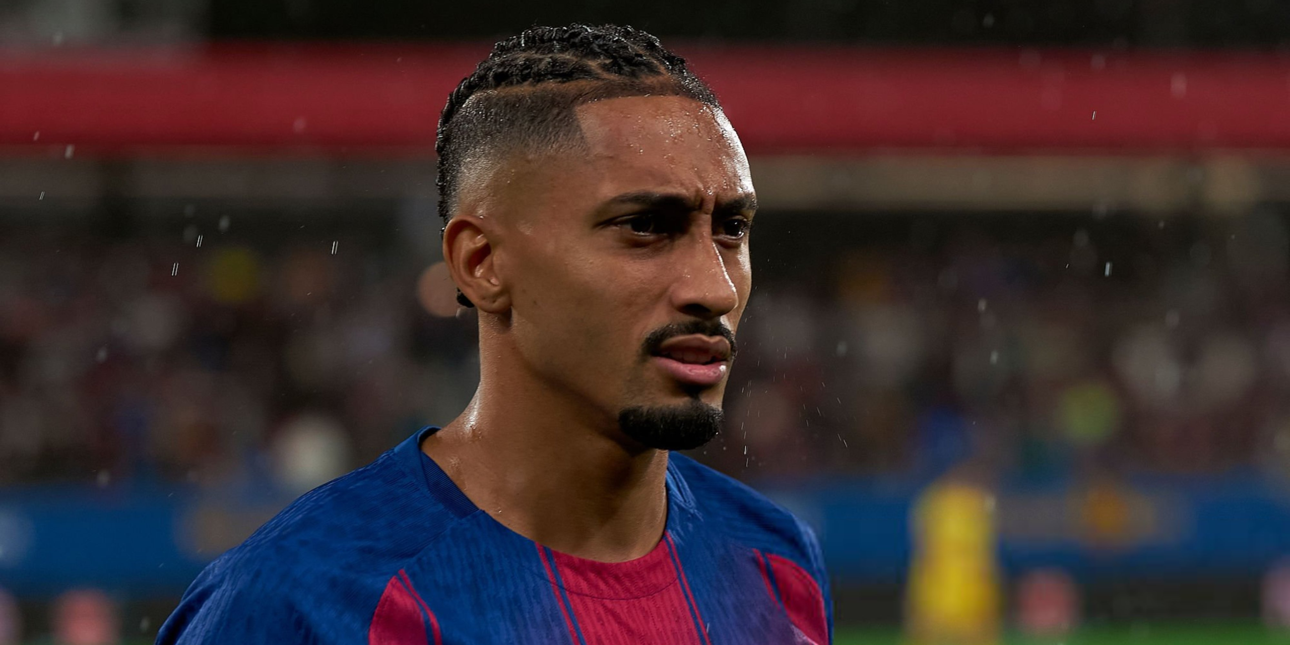 هل ترغب في الاعتزال داخل برشلونة؟.. رافينيا يرد