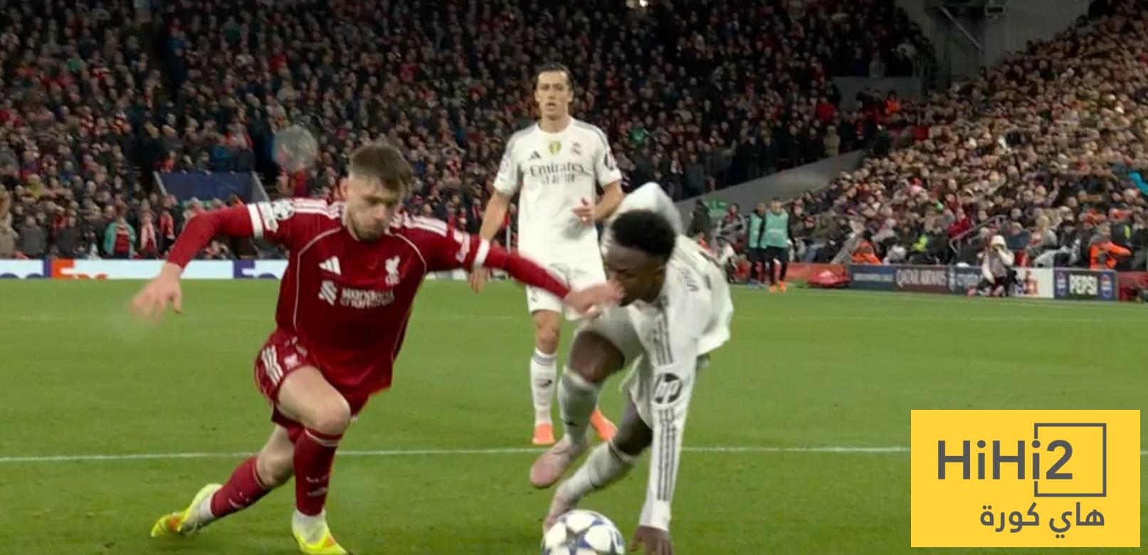 هل كان ريال مدريد يستحق ركلة جزاء في لقطة فينيسيوس ؟