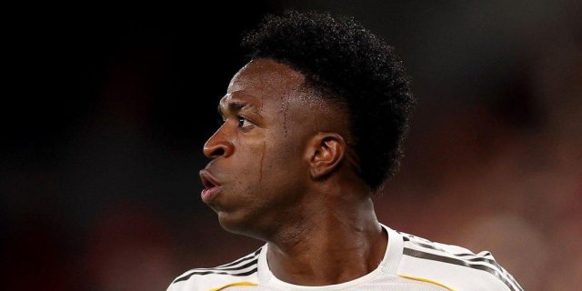 فينغر يتنبأ برحيل فينيسيوس عن ريال مدريد