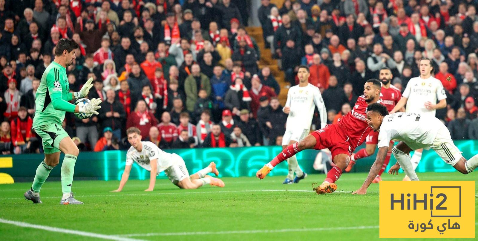 انتقادات لاذعة لريال مدريد : ” فريق يعيش على الحكام والحارس ” !