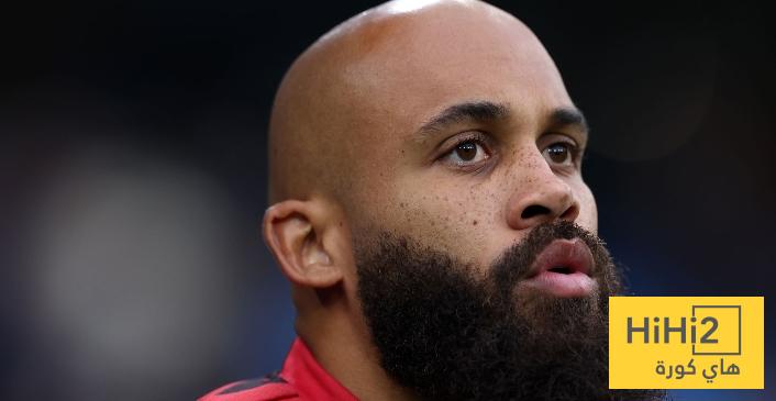 مبومو يهدر هدفا محققا أمام توتنهام.. صورة