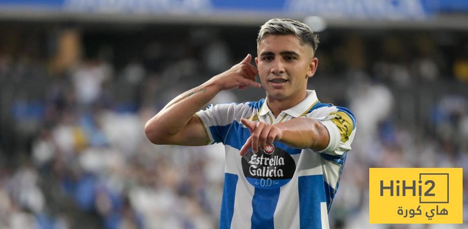 لاعب ديبورتيفو يكشف موقفه من الانضمام إلى ريال مدريد أو برشلونة