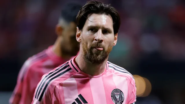 هل يواصل ميسي متابعة برشلونة  ؟  الأرجنتيني يرد