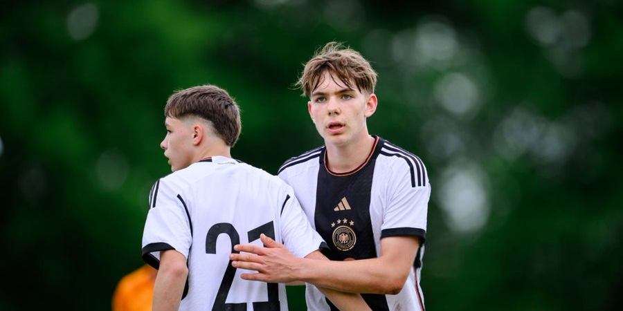 برشلونة يراقب موهبة هيرتا برلين.. وهذه قيمة الشرط الجزائي