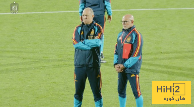 صور من أول حصة تدريبية لمنتخب اسبانيا استعدادا للقاء جورجيا 8 صور من أول حصة تدريبية لمنتخب اسبانيا استعدادا للقاء جورجيا 7